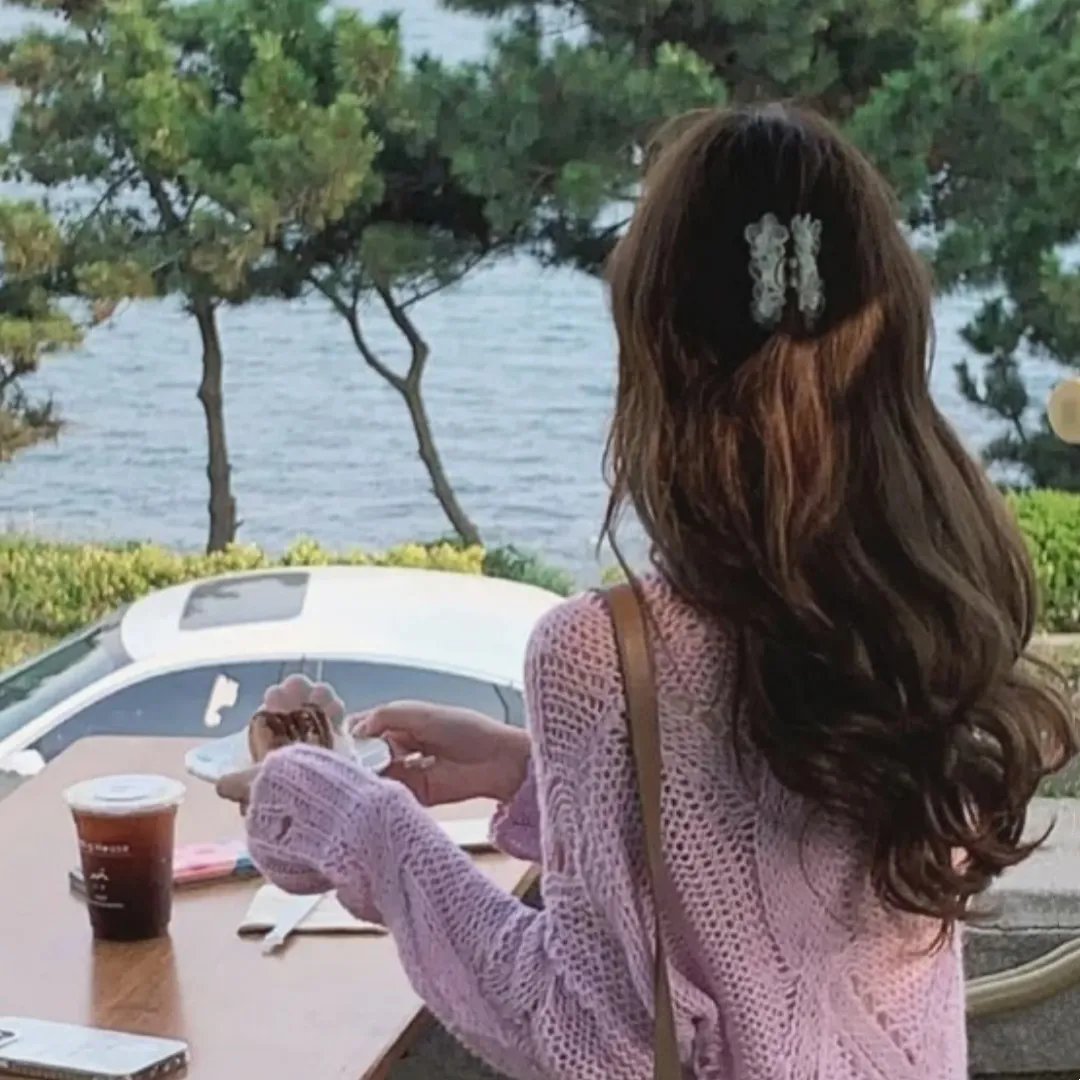 湘女萧萧 海报